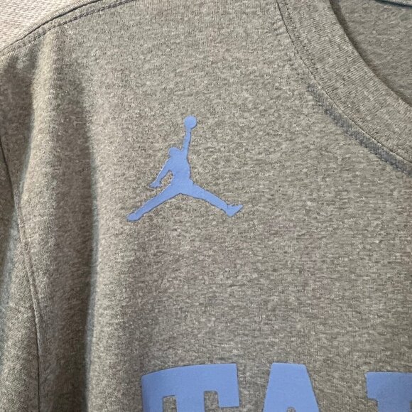 North Carolina Gray & Blue Tar Heels Nike Elite Shirt, Jordan, Size Small - Picture 2 of 10